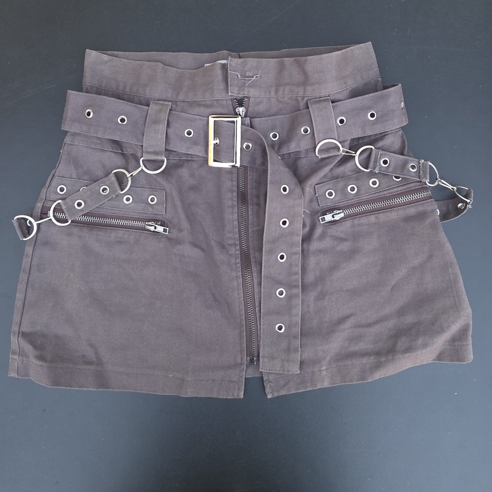 Carmar Taupe Grommet Chain Belted Mini Skirt Size 10